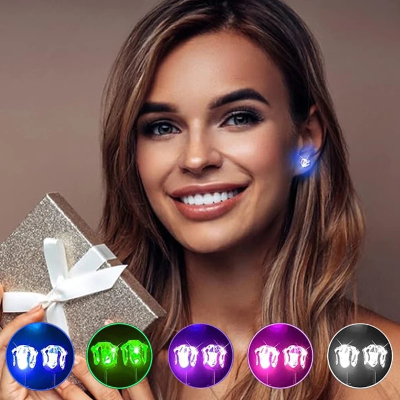Diamond Stud Earrings - 1 Para Kolczyki Led Light Up