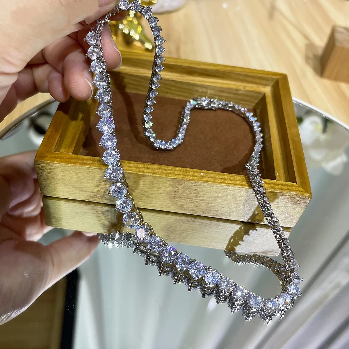 Luksusowy projektant 7MM Iced  – Crystal Choker Necklace recenzja i cena