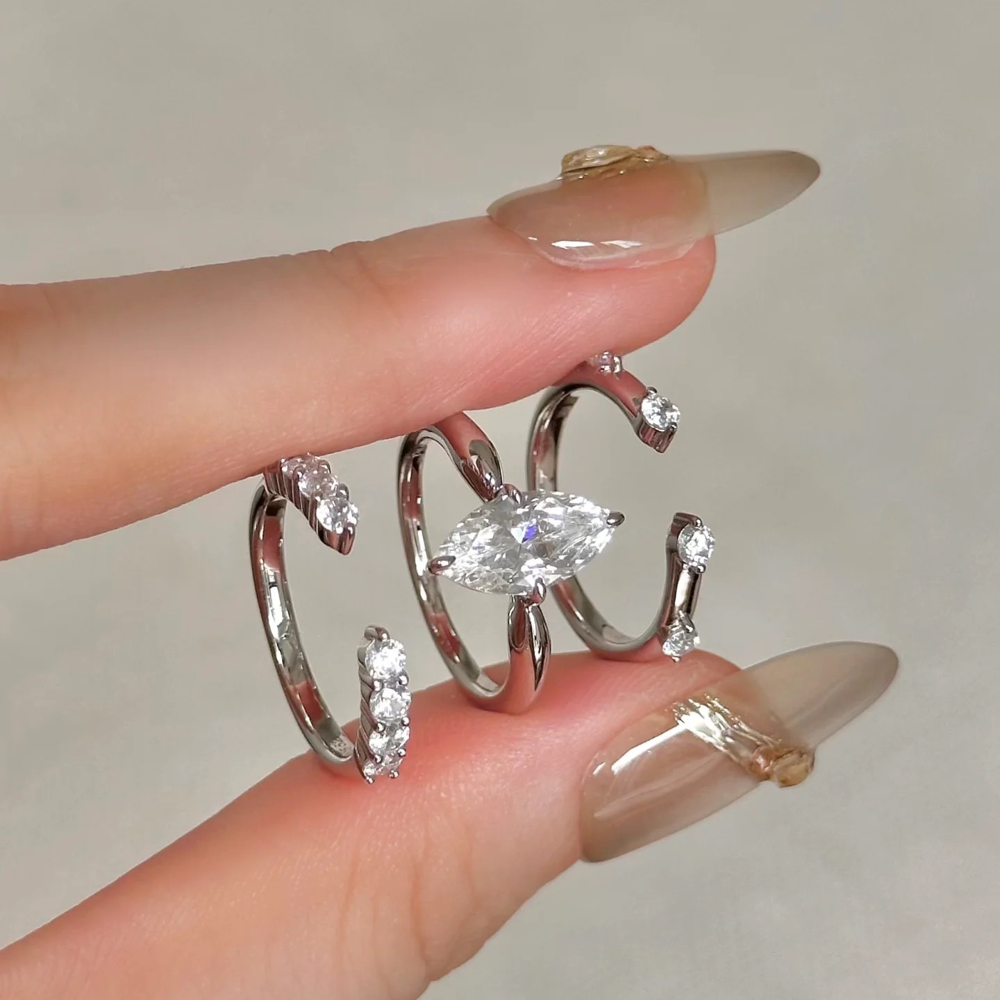 Minimalistyczne pierścionki tr – Minimalist Ring Stackable recenzja i cena